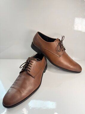 HUGO BOSS Brown Leather Dress Shoes – Classic Derby Style | Elegant & Versatile